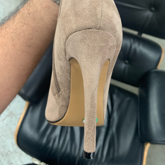 Pointed Toe Knee High Stiletto Heel Boot in Beige Faux Suede, Women’s - Picture 10 of 12